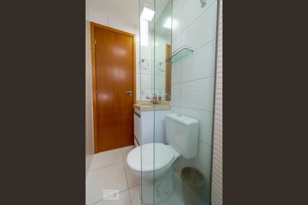 Apartamento à venda com 73m², 3 quartos e 1 vaga Apartamento à venda com 73m², 3 quartos e 1 vagaBanheiro Social