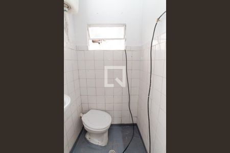 Banheiro social de casa para alugar com 1 quarto, 40m² em Vila Maria Alta, São Paulo