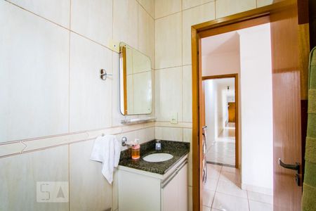 Apartamento à venda com 172m², 3 quartos e 2 vagasBanheiro do quarto 1