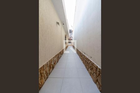 Casa à venda com 300m², 3 quartos e 4 vagasCorredor Área Externa