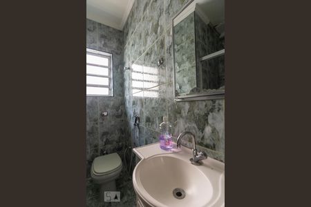 Banheiro Social de casa à venda com 4 quartos, 200m² em Jardim Bonfiglioli, São Paulo