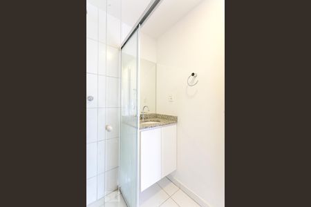Banheiro de apartamento à venda com 1 quarto, 53m² em República, São Paulo