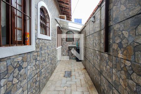 Casa para alugar com 60m², 2 quartos e 1 vaga Casa para alugar com 60m², 2 quartos e 1 vagaÁrea de Serviço