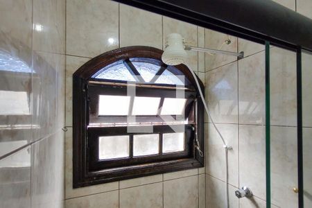 Casa para alugar com 60m², 2 quartos e 1 vaga Casa para alugar com 60m², 2 quartos e 1 vagaBanheiro