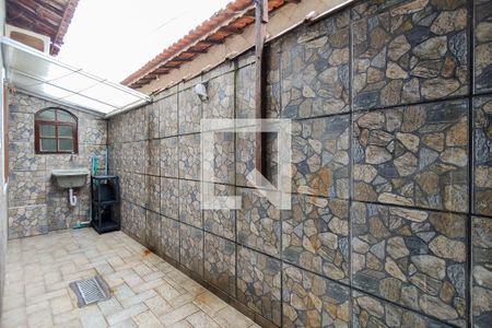 Casa para alugar com 60m², 2 quartos e 1 vaga Casa para alugar com 60m², 2 quartos e 1 vagaÁrea de Serviço