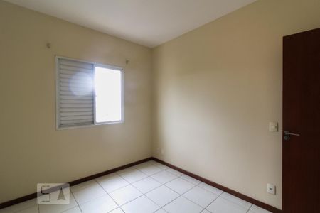 Apartamento para alugar com 92m², 3 quartos e 2 vagas Apartamento para alugar com 92m², 3 quartos e 2 vagasQuarto 2