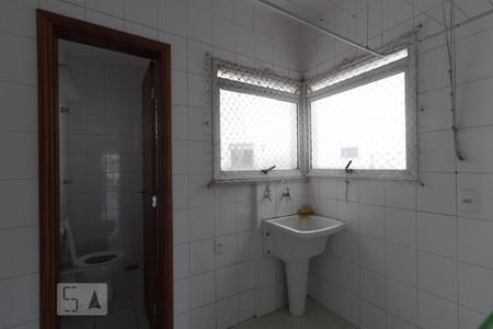 Apartamento para alugar com 92m², 3 quartos e 2 vagas Apartamento para alugar com 92m², 3 quartos e 2 vagasÁrea de serviço