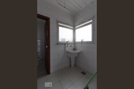 Apartamento para alugar com 92m², 3 quartos e 2 vagas Apartamento para alugar com 92m², 3 quartos e 2 vagasÁrea de serviço
