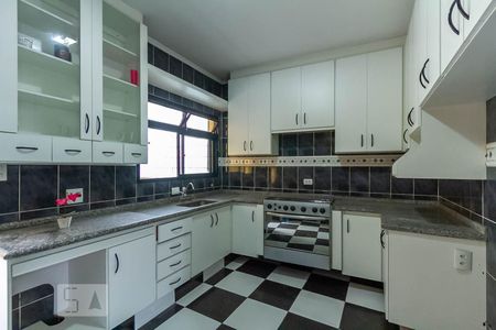 Casa à venda com 150m², 3 quartos e 2 vagasCozinha