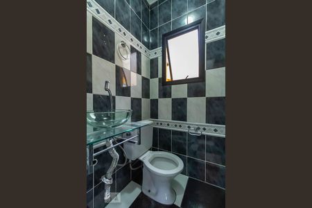 Casa à venda com 150m², 3 quartos e 2 vagasLavabo da cozinha