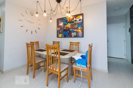Apartamento à venda com 63m², 2 quartos e 1 vagaSala