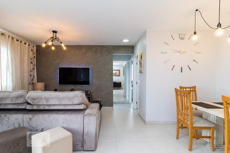 Sala de apartamento à venda com 2 quartos, 63m² em Vila Cunha Bueno, São Paulo