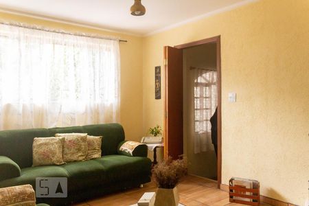 Sala de Estar de casa à venda com 4 quartos, 184m² em Vila Sao Paulo, São Paulo