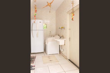 Casa à venda com 184m², 4 quartos e 1 vagaÁrea de Serviço