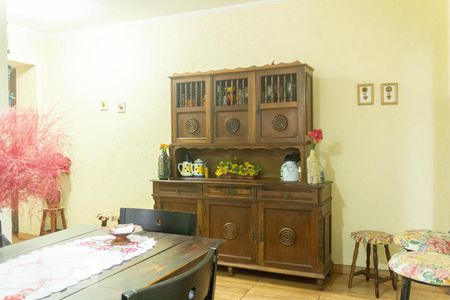 Casa à venda com 184m², 4 quartos e 1 vagaSala de Jantar