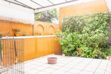 Casa à venda com 184m², 4 quartos e 1 vagaQuintal