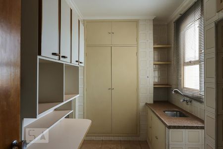 Apartamento para alugar com 100m², 2 quartos e 2 vagasCozinha