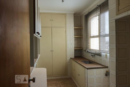 Apartamento para alugar com 100m², 2 quartos e 2 vagasCozinha