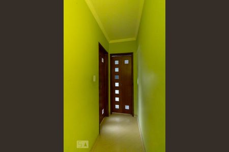 Corredor de casa à venda com 3 quartos, 115m² em Jardim Vila Galvão, Guarulhos