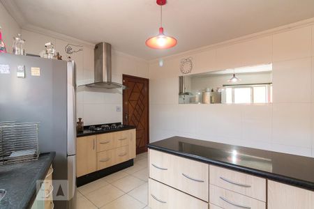 Casa à venda com 115m², 3 quartos e 2 vagasCozinha