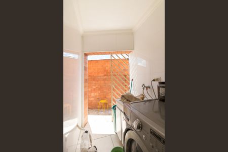 Casa à venda com 115m², 3 quartos e 2 vagasÁrea de serviço