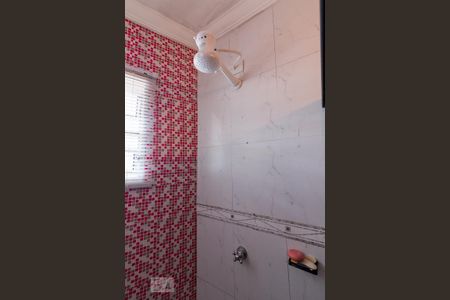 Casa à venda com 115m², 3 quartos e 2 vagasBanheiro social - chuveiro