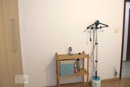 Casa à venda com 216m², 4 quartos e 3 vagas Casa à venda com 216m², 4 quartos e 3 vagasQuarto 3