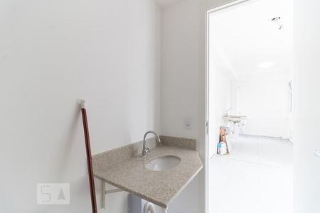 Apartamento à venda com 37m², 2 quartos e sem vaga Apartamento à venda com 37m², 2 quartos e sem vagaBanheiro
