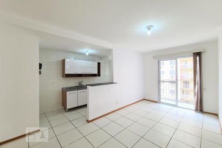 Sala de apartamento para alugar com 2 quartos, 50m² em Todos Os Santos, Rio de Janeiro