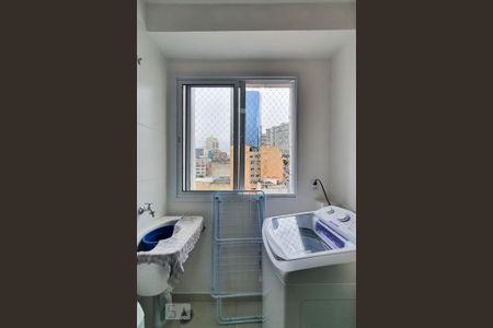 Área de serviço de apartamento para alugar com 2 quartos, 37m² em Liberdade, São Paulo