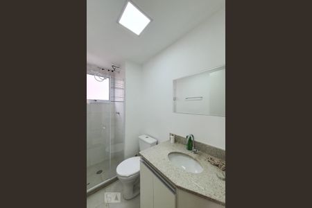 Banheiro de apartamento para alugar com 2 quartos, 37m² em Liberdade, São Paulo