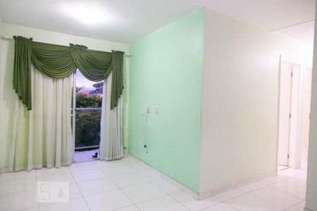 Sala de apartamento para alugar com 2 quartos, 52m² em Jardim Santo Antônio, São Paulo