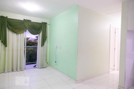 Sala de apartamento para alugar com 2 quartos, 52m² em Jardim Santo Antônio, São Paulo