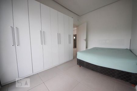 Casa à venda com 176m², 3 quartos e 3 vagas Casa à venda com 176m², 3 quartos e 3 vagasQuarto 1