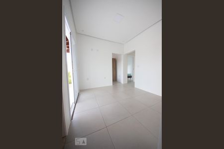 Casa à venda com 176m², 3 quartos e 3 vagas Casa à venda com 176m², 3 quartos e 3 vagasCorredor