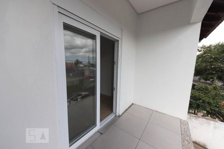 Casa à venda com 176m², 3 quartos e 3 vagas Casa à venda com 176m², 3 quartos e 3 vagasSacada