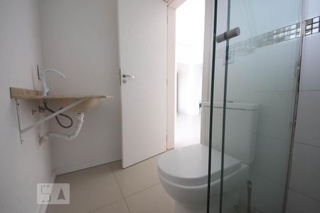 Casa à venda com 176m², 3 quartos e 3 vagas Casa à venda com 176m², 3 quartos e 3 vagasBanheiro