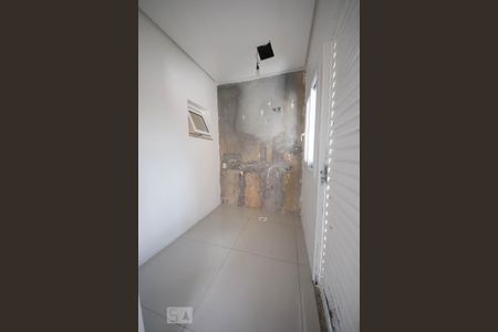 Casa à venda com 176m², 3 quartos e 3 vagas Casa à venda com 176m², 3 quartos e 3 vagasLavanderia