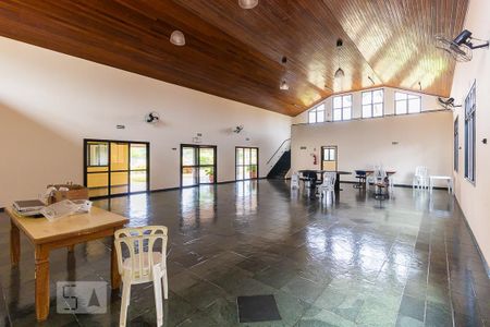 Casa à venda com 498m², 3 quartos e 4 vagasÁrea comum - Salão de festas