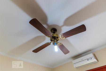 Casa à venda com 498m², 3 quartos e 4 vagasQuarto 1 - Suíte