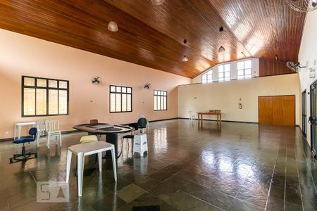 Casa à venda com 498m², 3 quartos e 4 vagasÁrea comum - Salão de festas