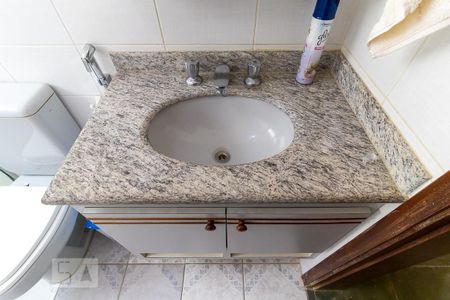 Casa à venda com 498m², 3 quartos e 4 vagasBanheiro social