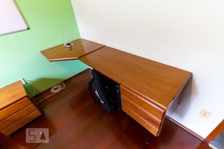 Casa à venda com 498m², 3 quartos e 4 vagasQuarto 2