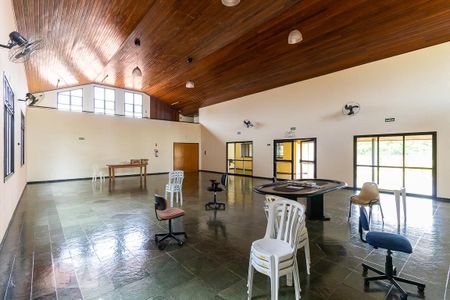 Casa à venda com 498m², 3 quartos e 4 vagasÁrea comum - Salão de festas