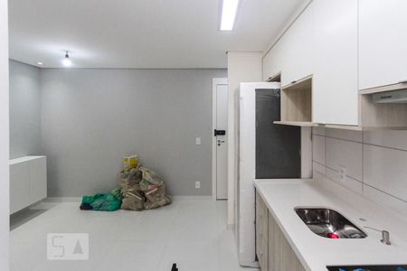 Cozinha de apartamento à venda com 1 quarto, 36m² em Vila Graciosa, São Paulo