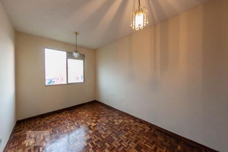 Sala de apartamento para alugar com 3 quartos, 65m² em Camargos, Belo Horizonte
