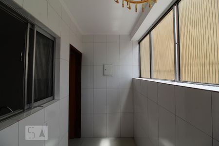 Apartamento para alugar com 70m², 2 quartos e 1 vagaÁrea serviço 