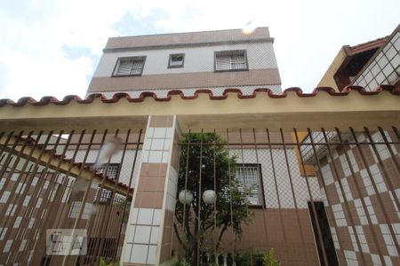 Apartamento para alugar com 70m², 2 quartos e 1 vagaFachado