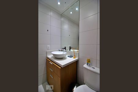 Apartamento à venda com 69m², 2 quartos e 1 vagaBanheiro da Suíte