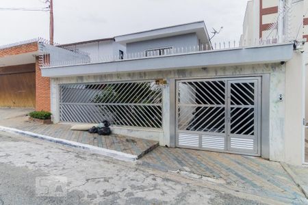 Casa à venda com 400m², 3 quartos e 2 vagasFachada